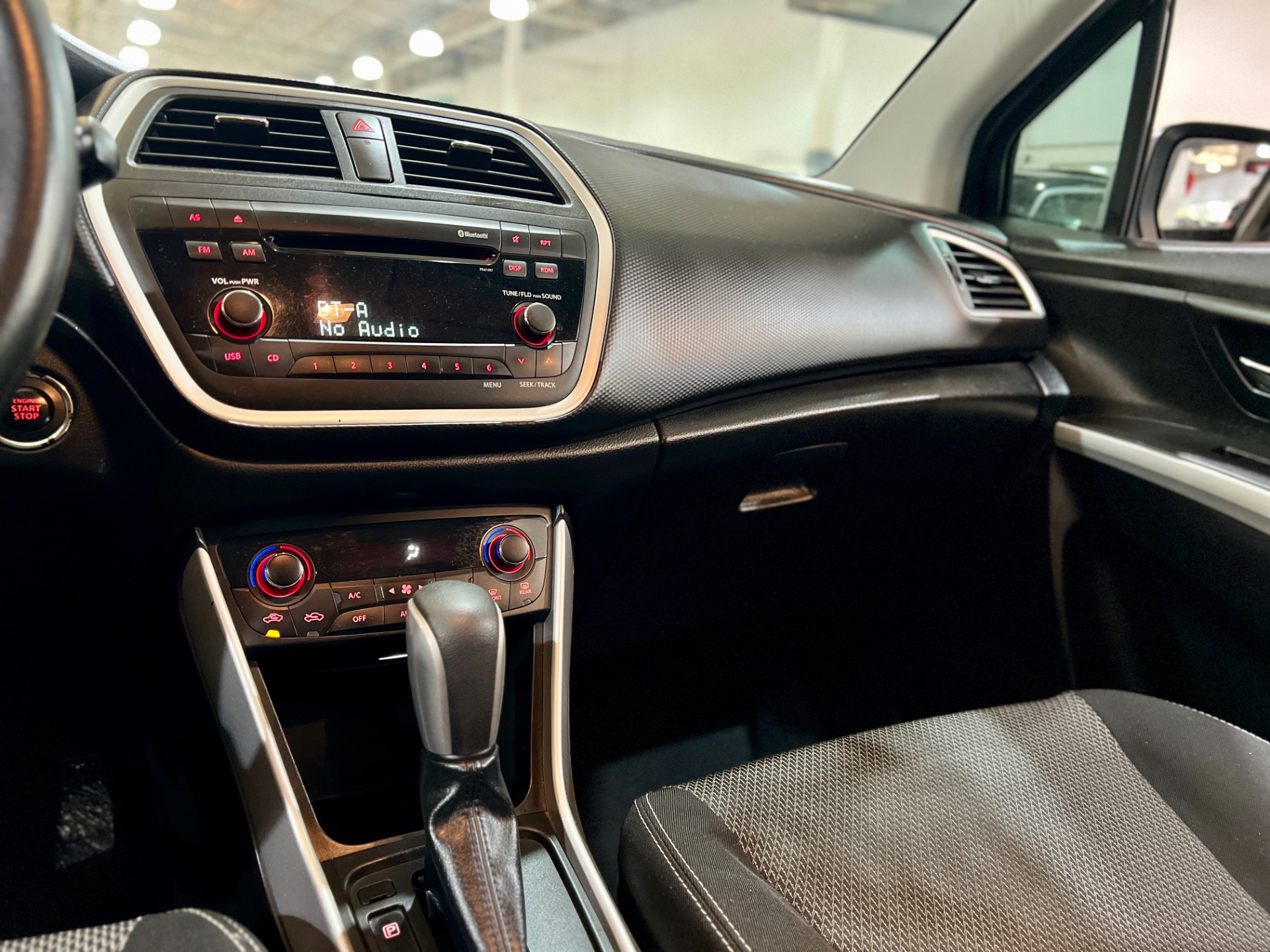 suzuki scross 2wd glx automatico ano 2016