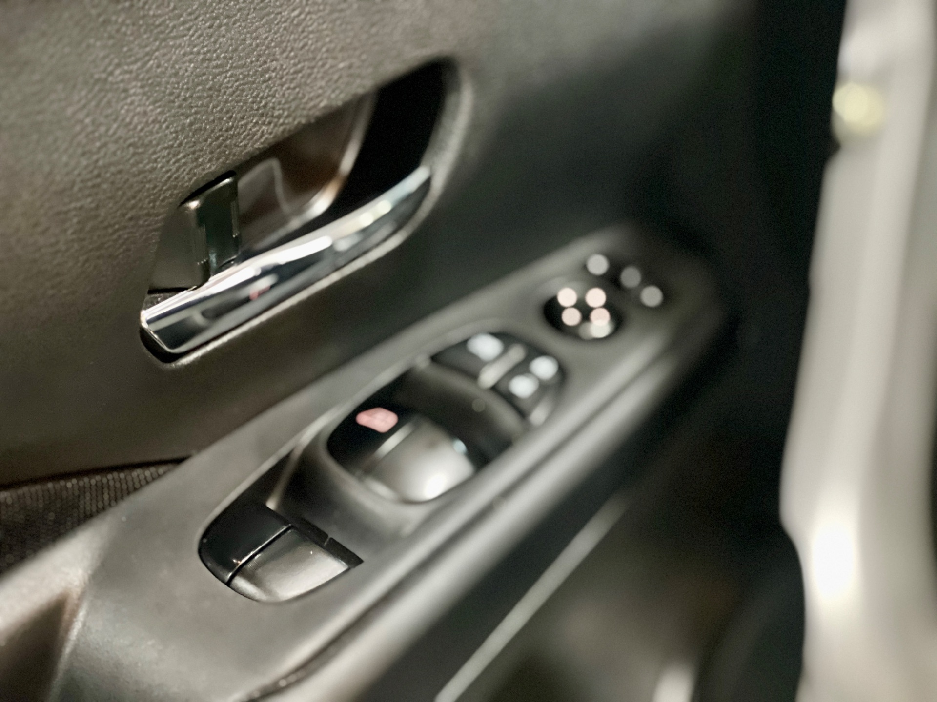 nissan kicks sense 1.6 cvt 2024