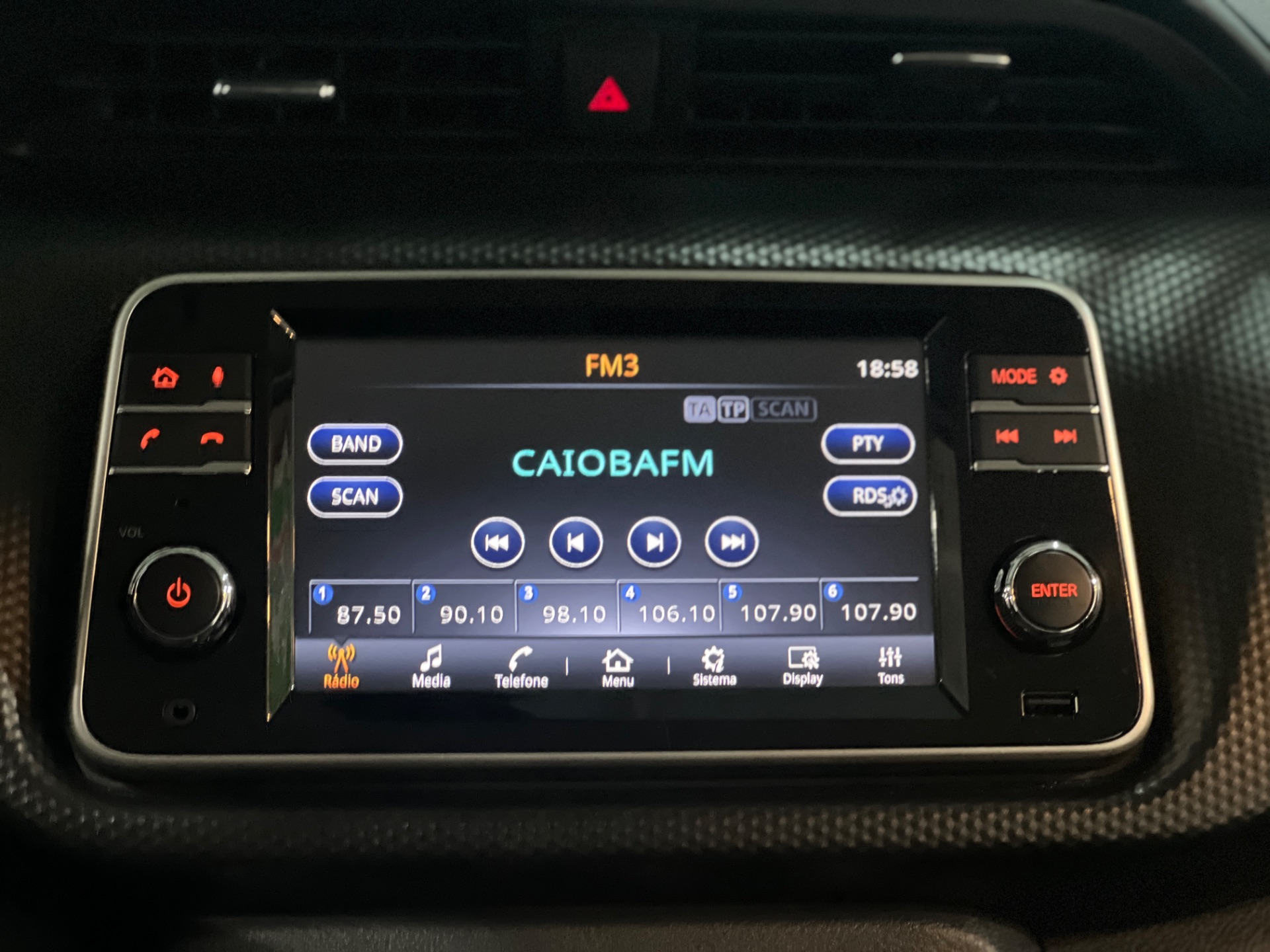 nissan kicks sense 1.6 cvt 2024