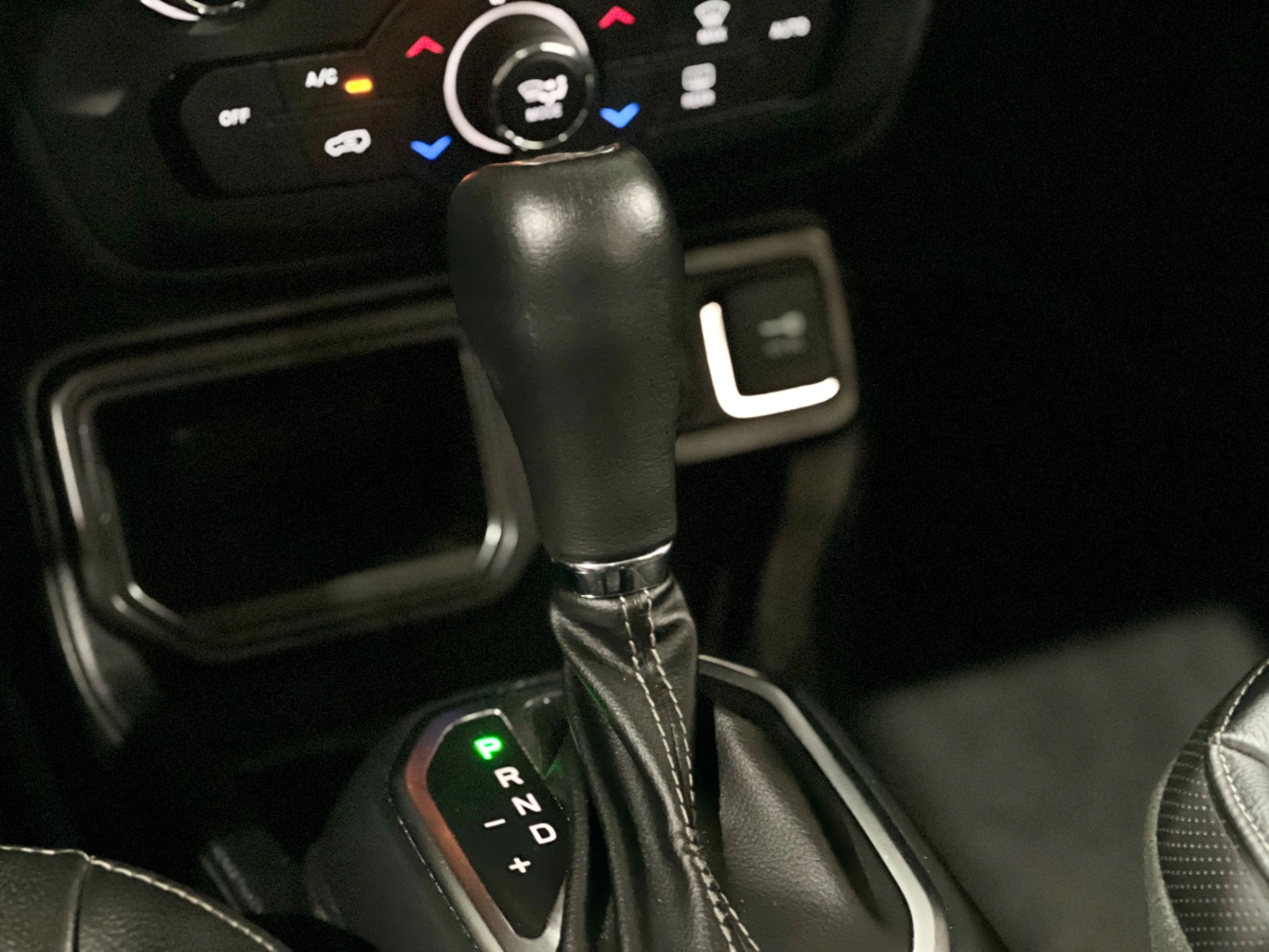 jeep renegade spt 1.3 turbo t270 2023