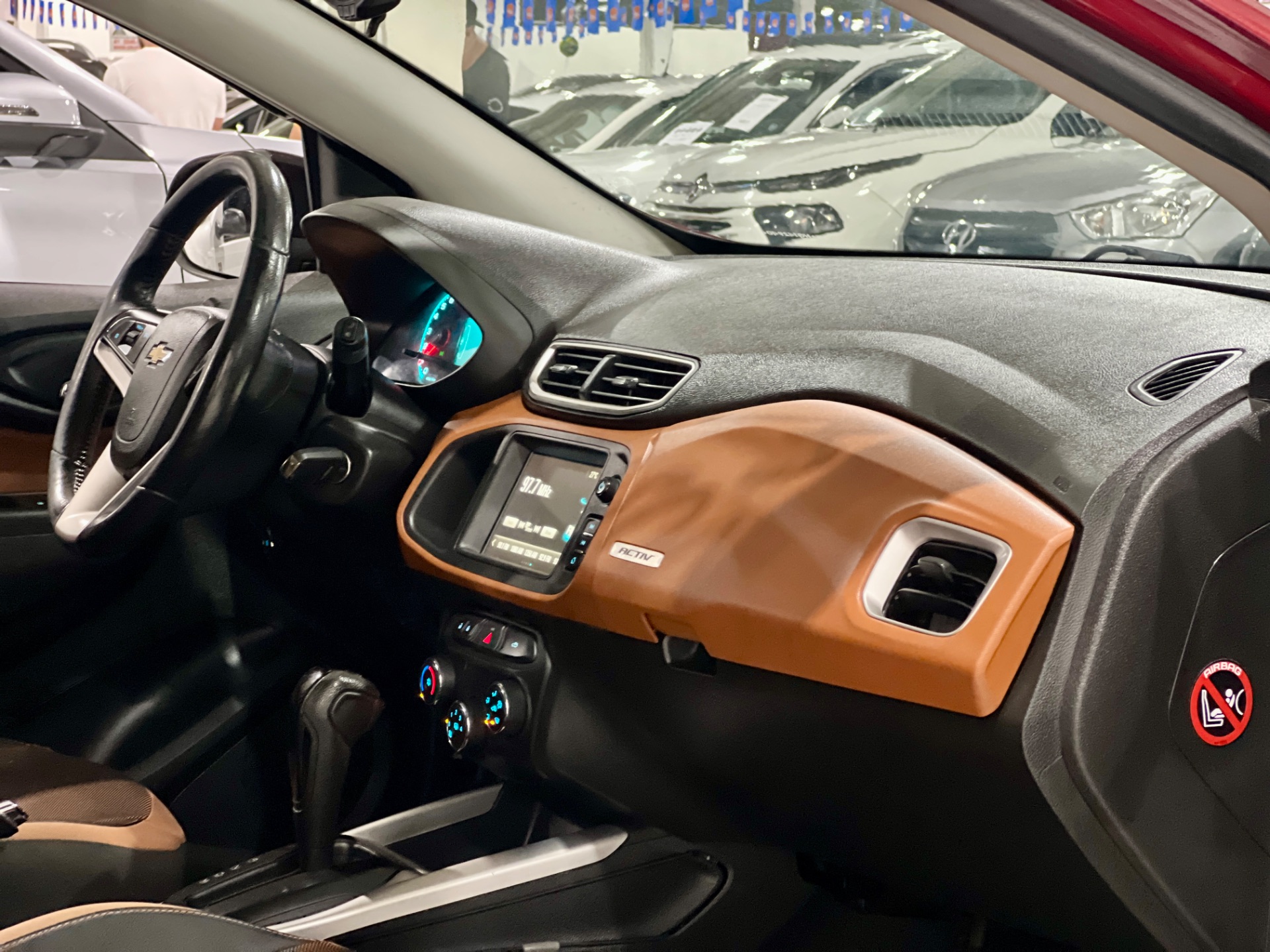 chevrolet onix active 1.4 automatica 2017