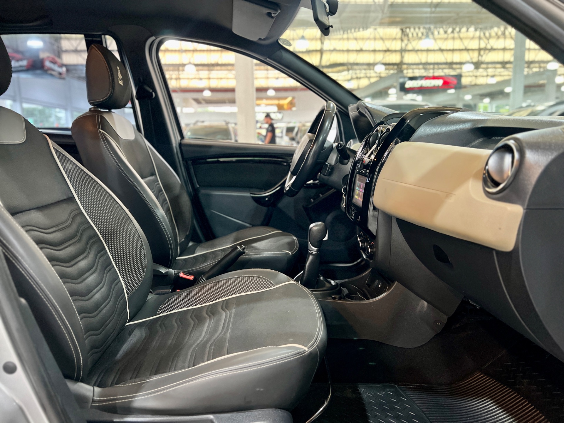 renault duster 2.0 dynamique dakar at 2018