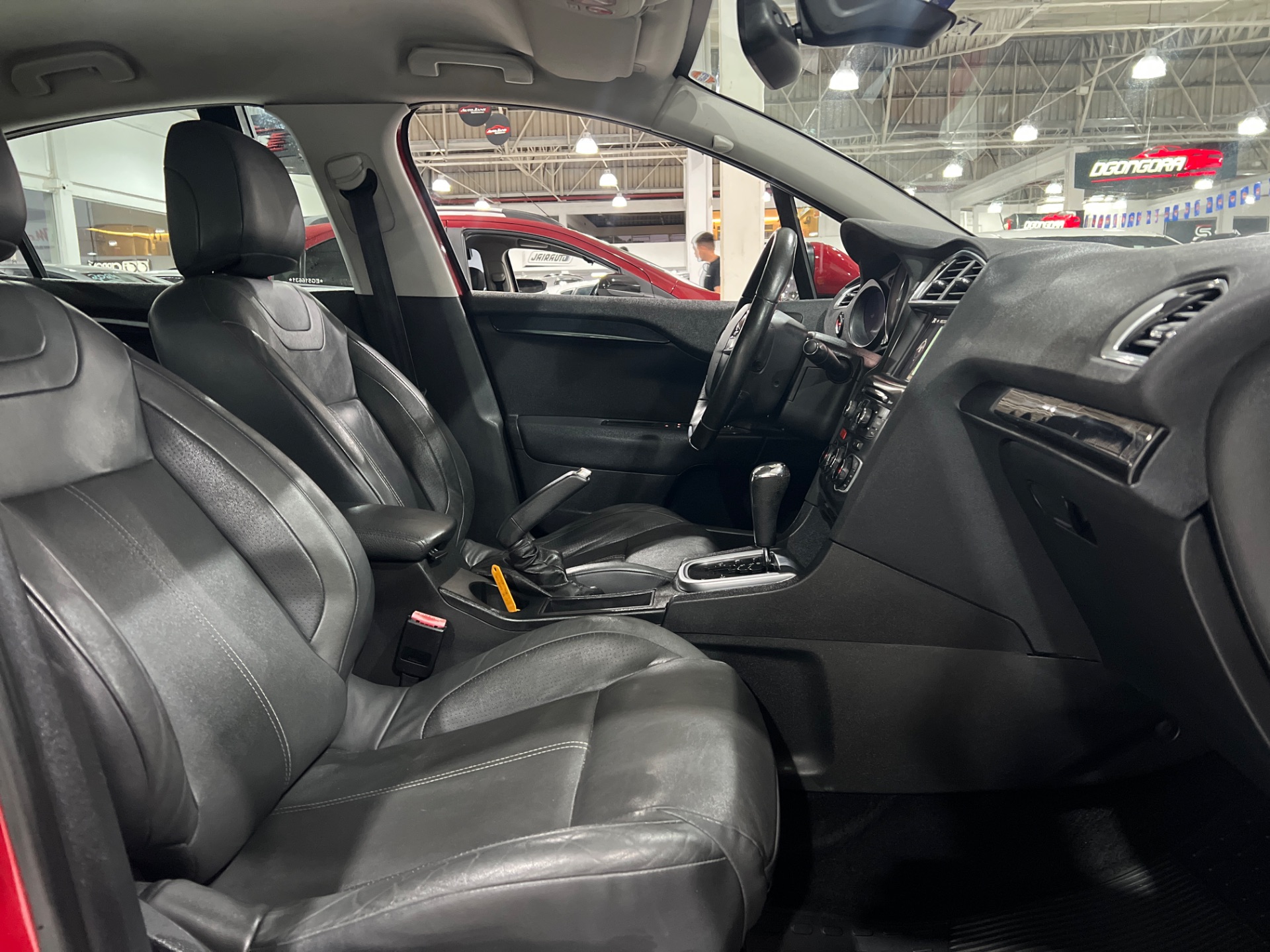 c4 lounge exclusive 1.6 turbo flex aut 2014