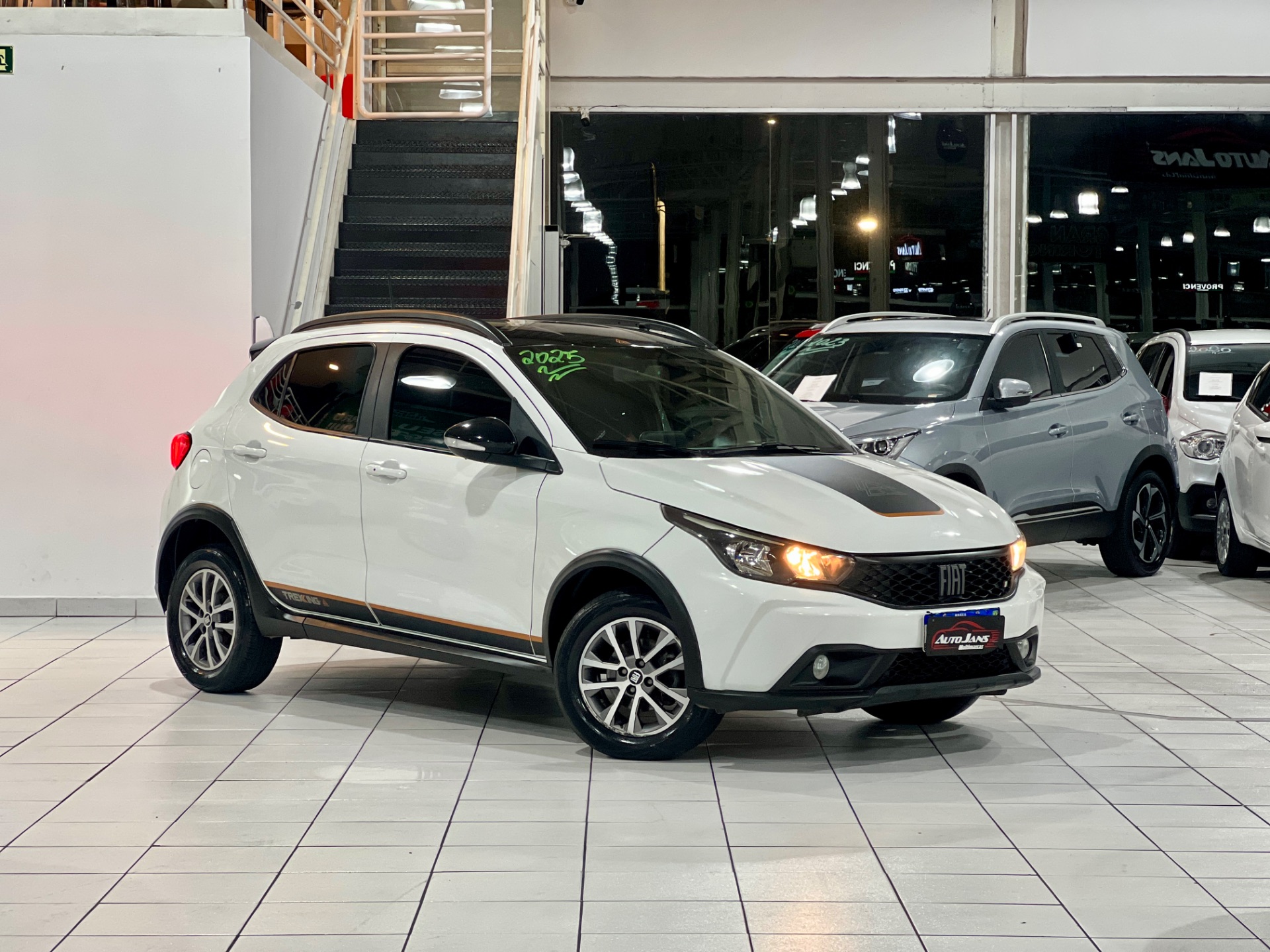 fiat argo trekking 1.3 automatico 2025