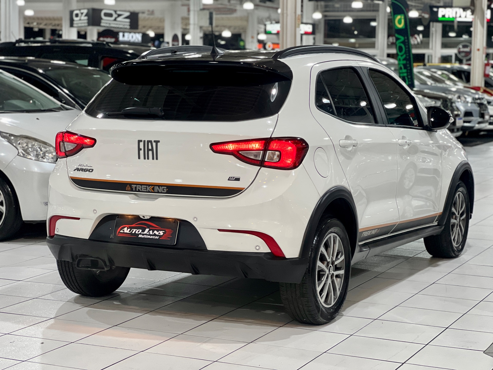 fiat argo trekking 1.3 automatico 2025