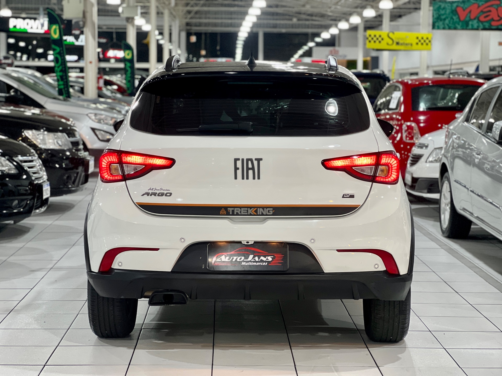 fiat argo trekking 1.3 automatico 2025
