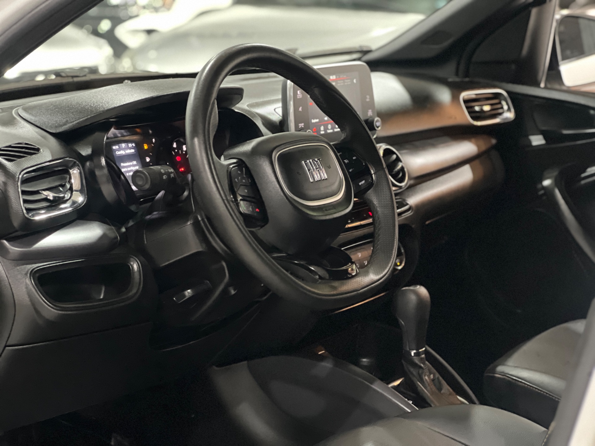 fiat argo trekking 1.3 automatico 2025