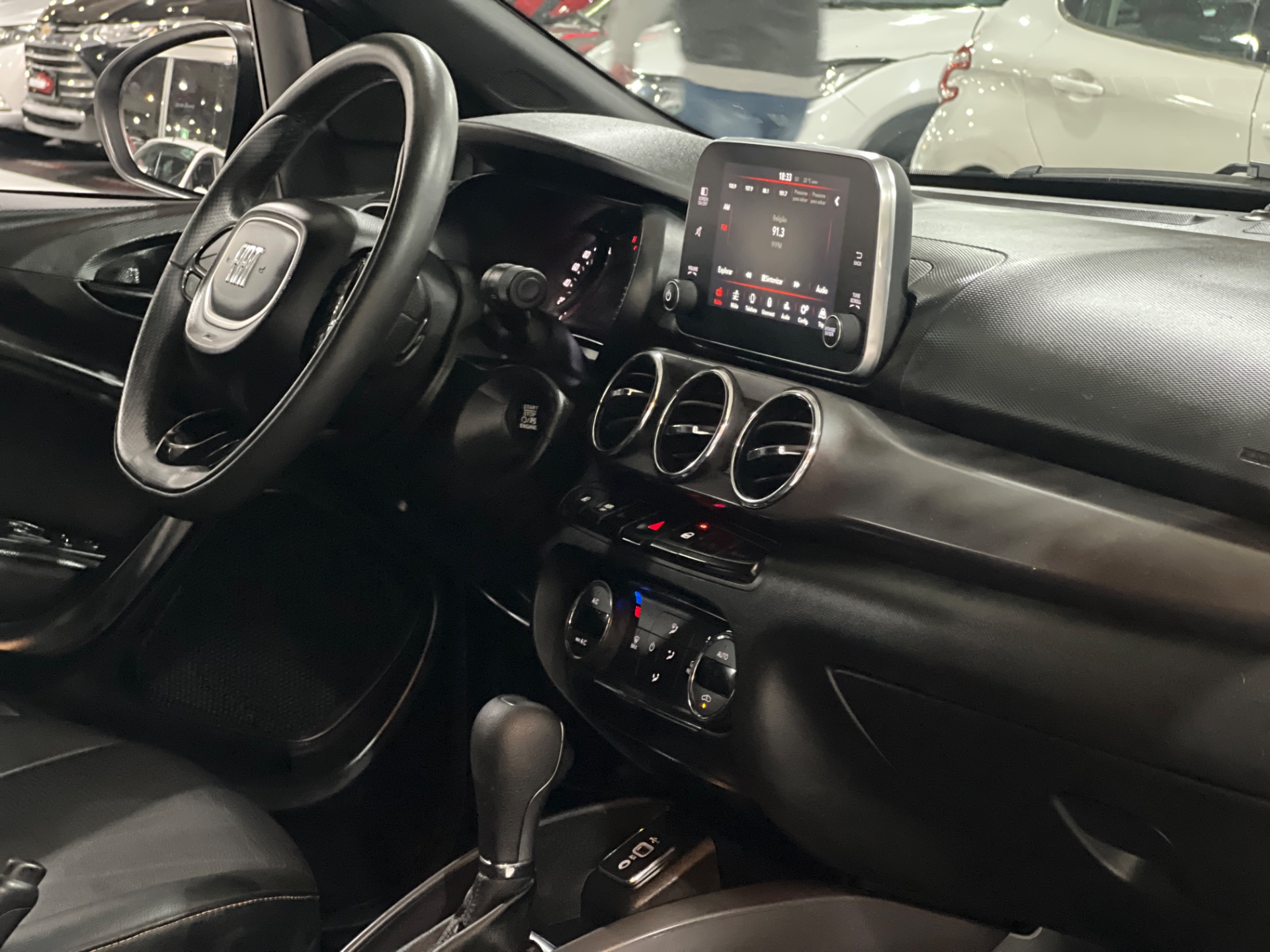 fiat argo trekking 1.3 automatico 2025