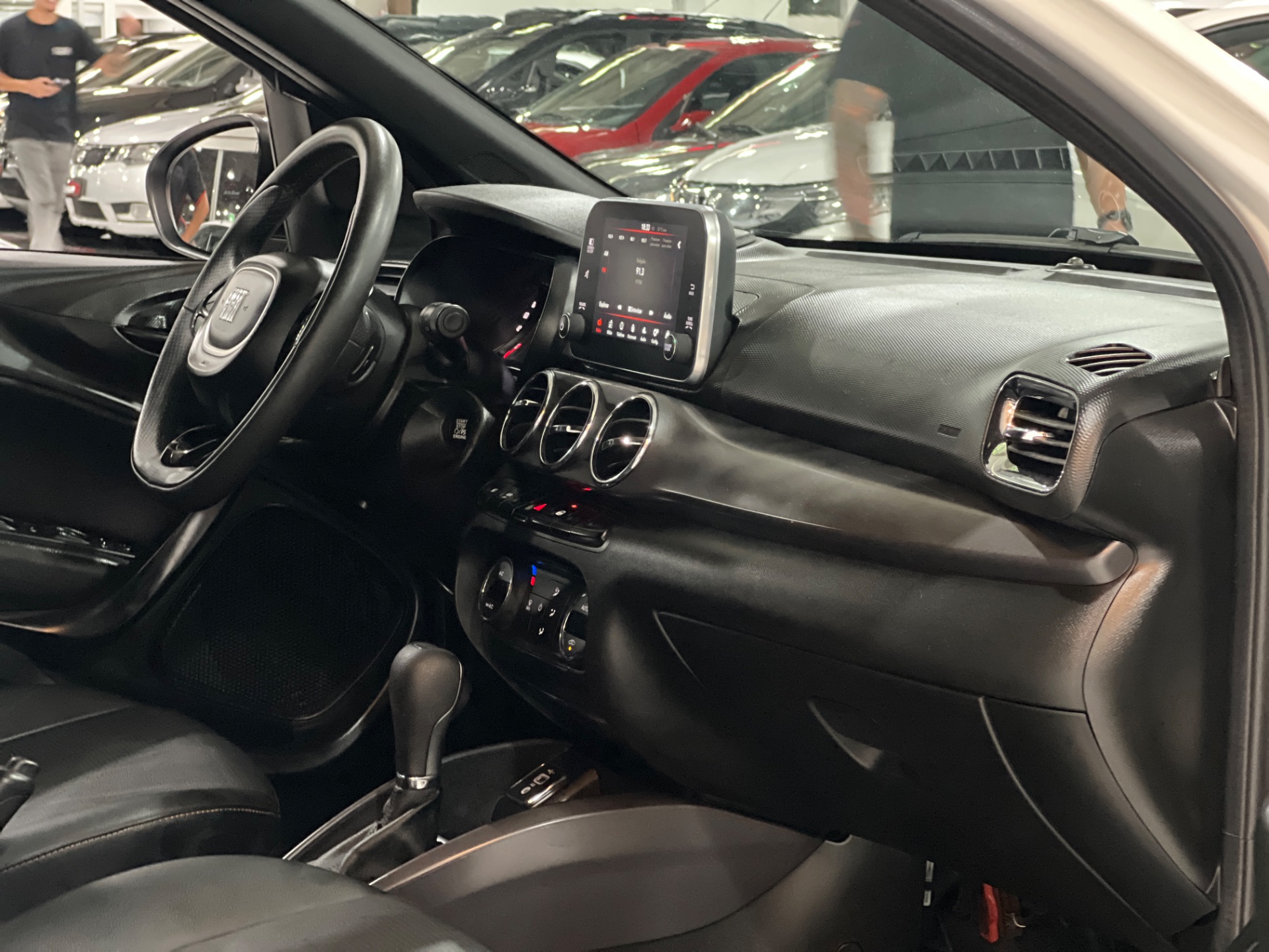 fiat argo trekking 1.3 automatico 2025