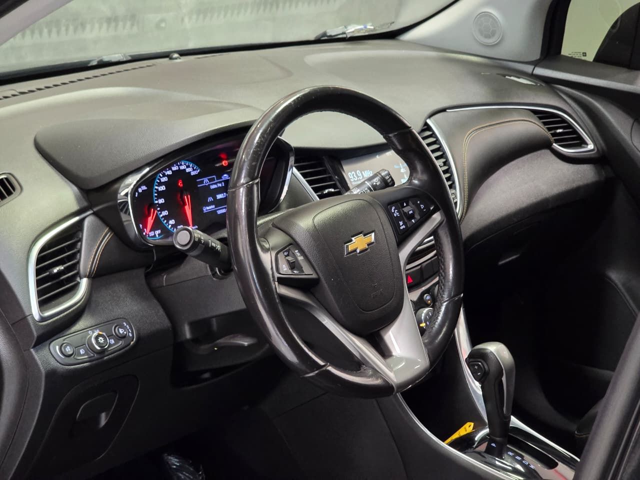tracker midnight 1.4 turbo at 2019