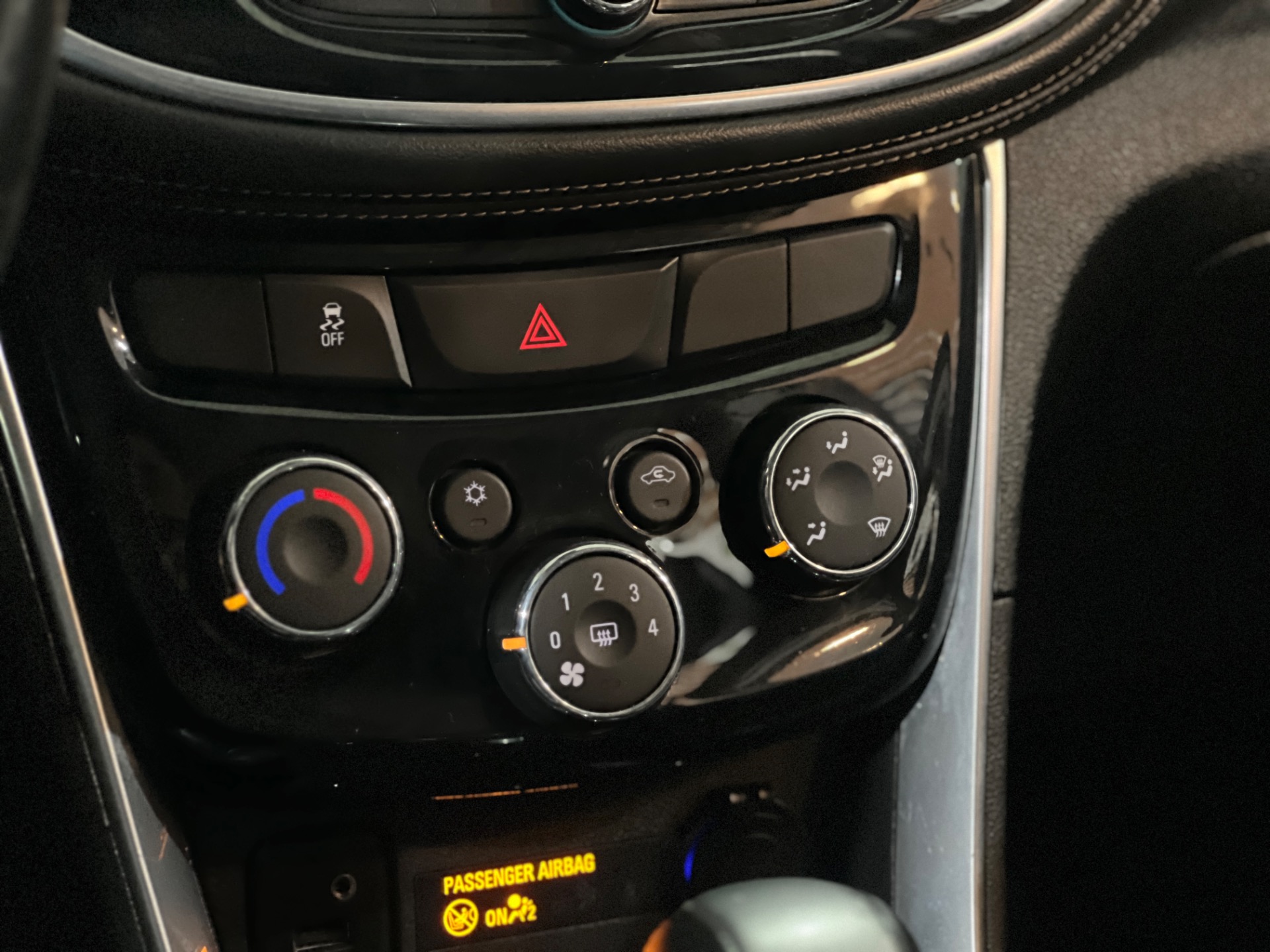 tracker midnight 1.4 turbo at 2019