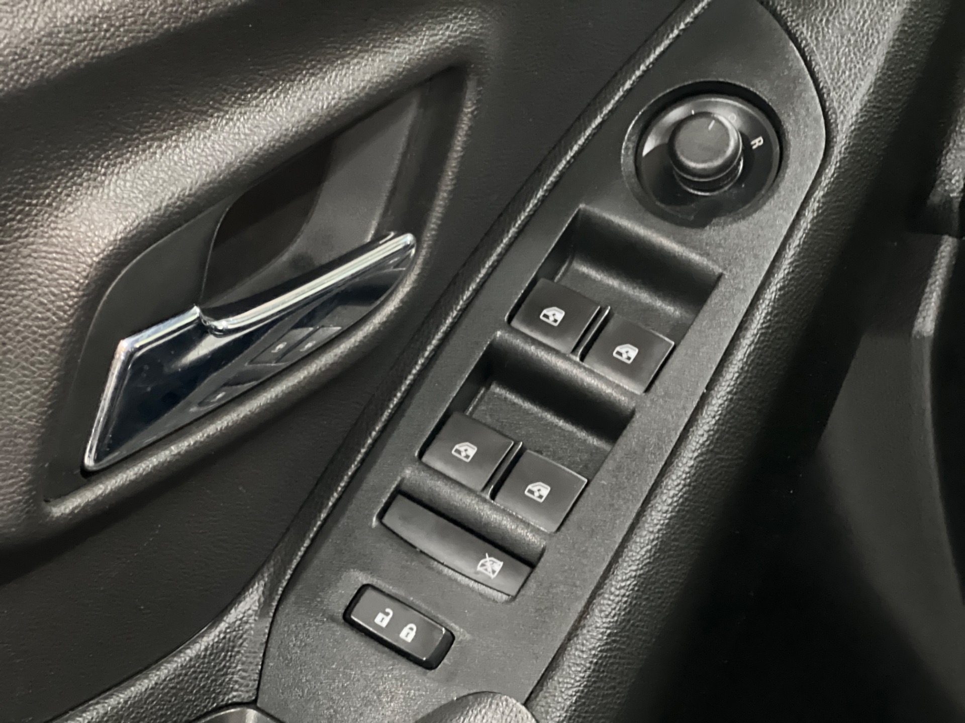 tracker midnight 1.4 turbo at 2019