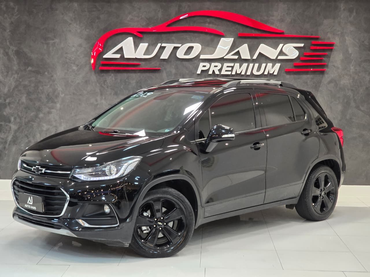 tracker midnight 1.4 turbo at 2019