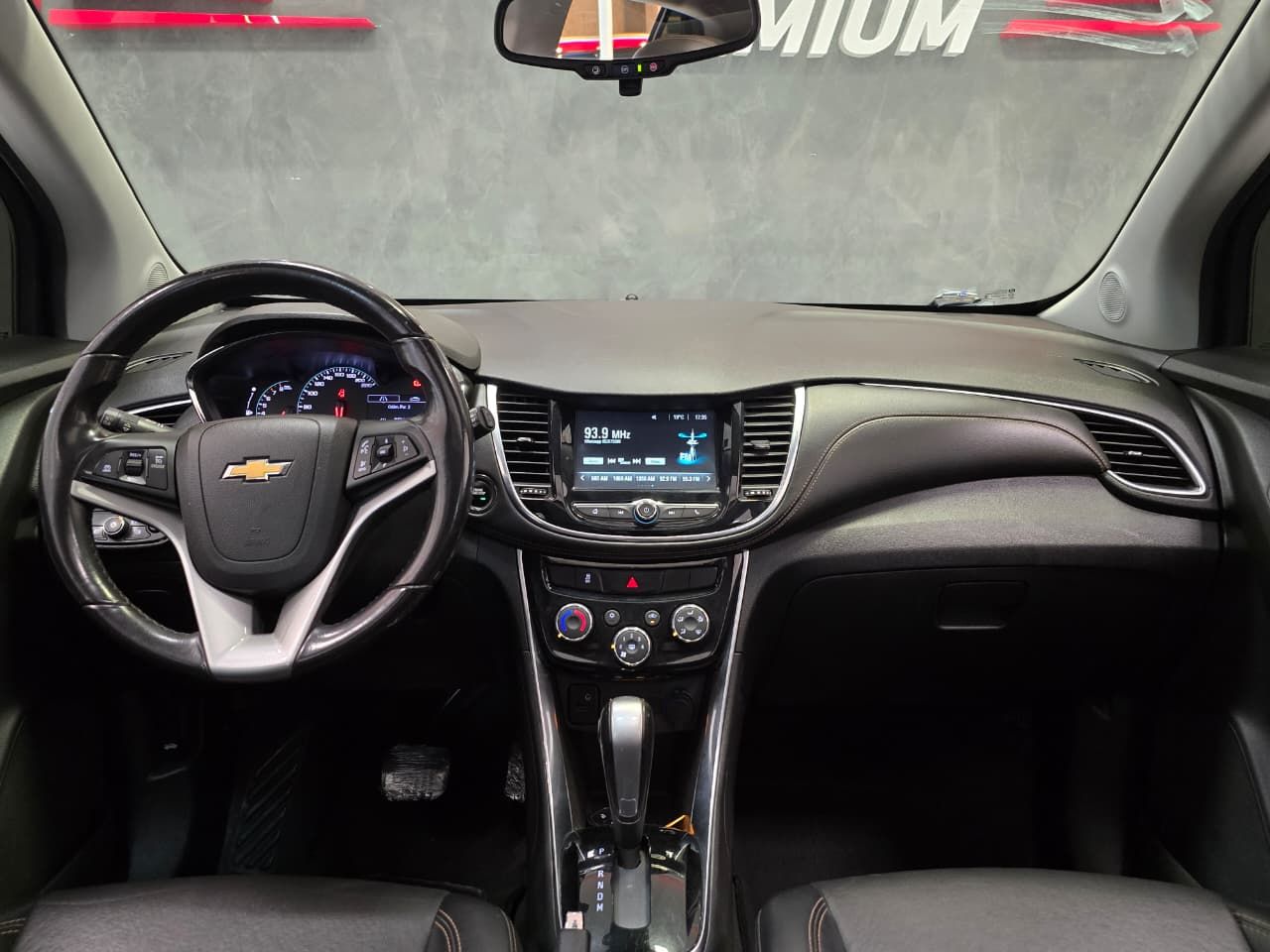 tracker midnight 1.4 turbo at 2019