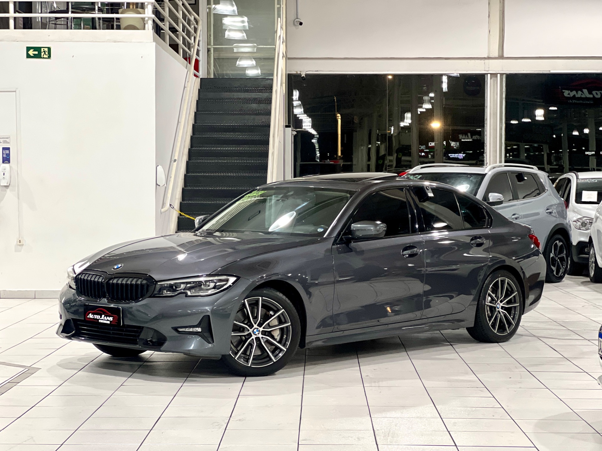 bmw 330i automatica 2.0 com teto solar 2020