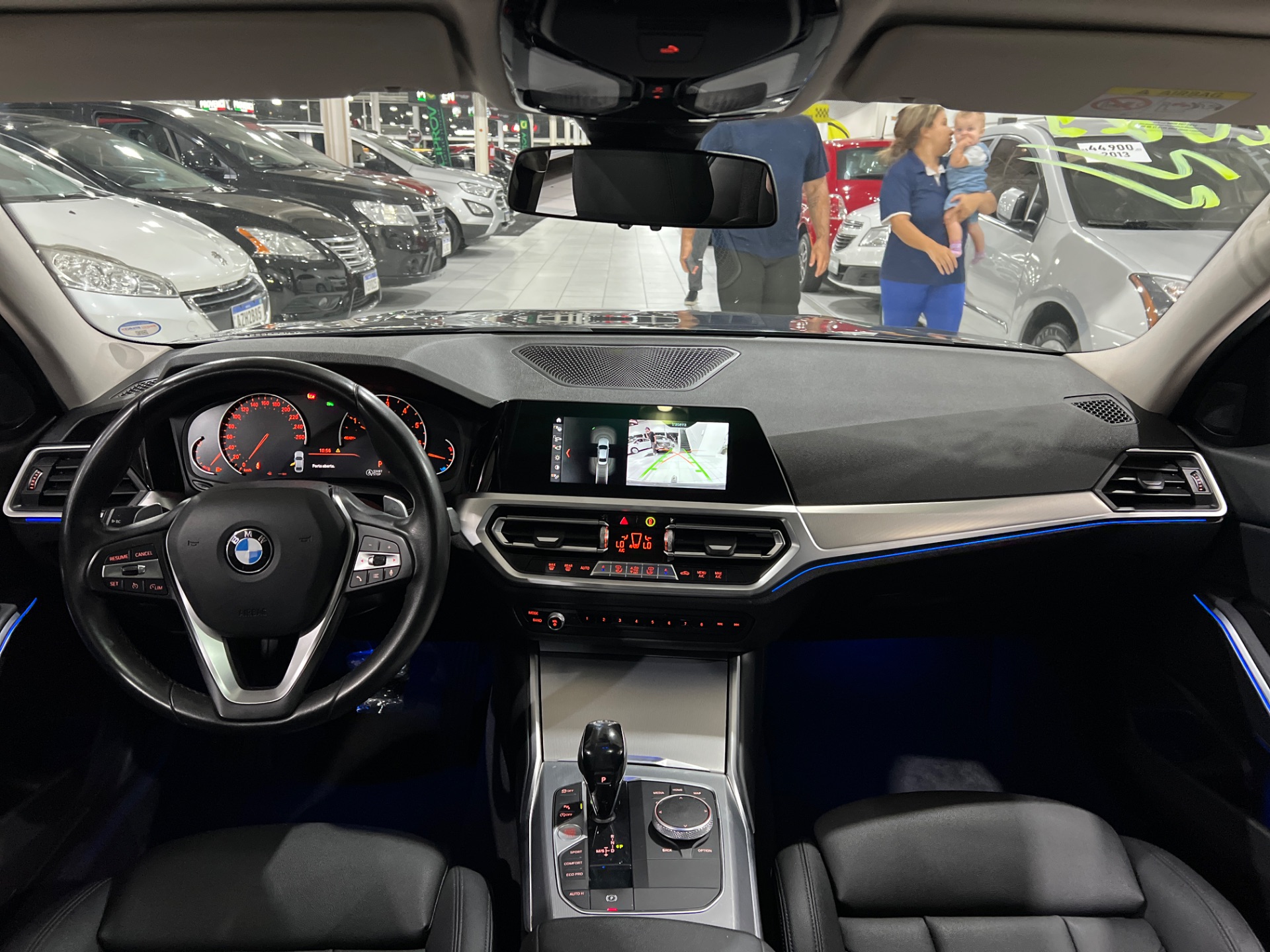 bmw 330i automatica 2.0 com teto solar 2020