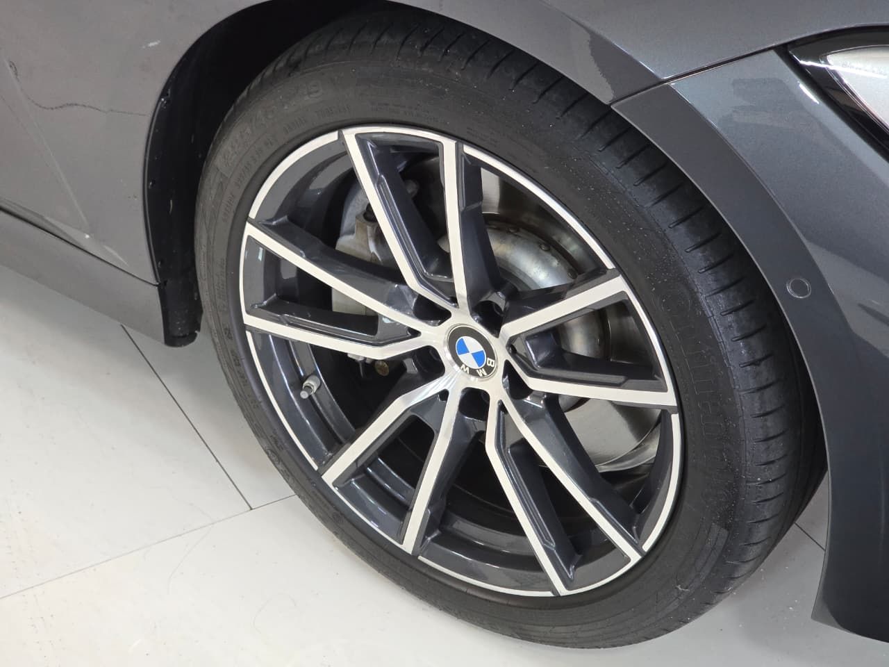 bmw 330i automatica 2.0 com teto solar 2020
