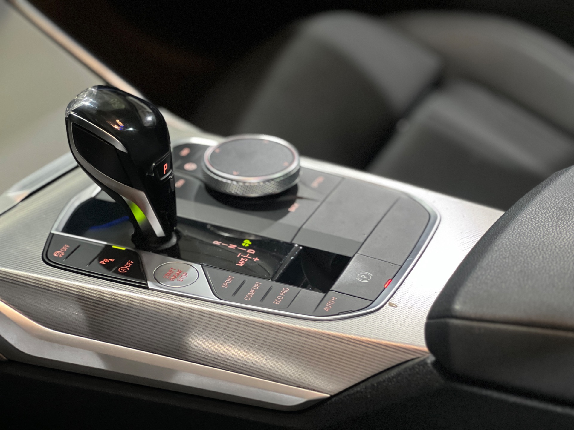 bmw 330i automatica 2.0 com teto solar 2020