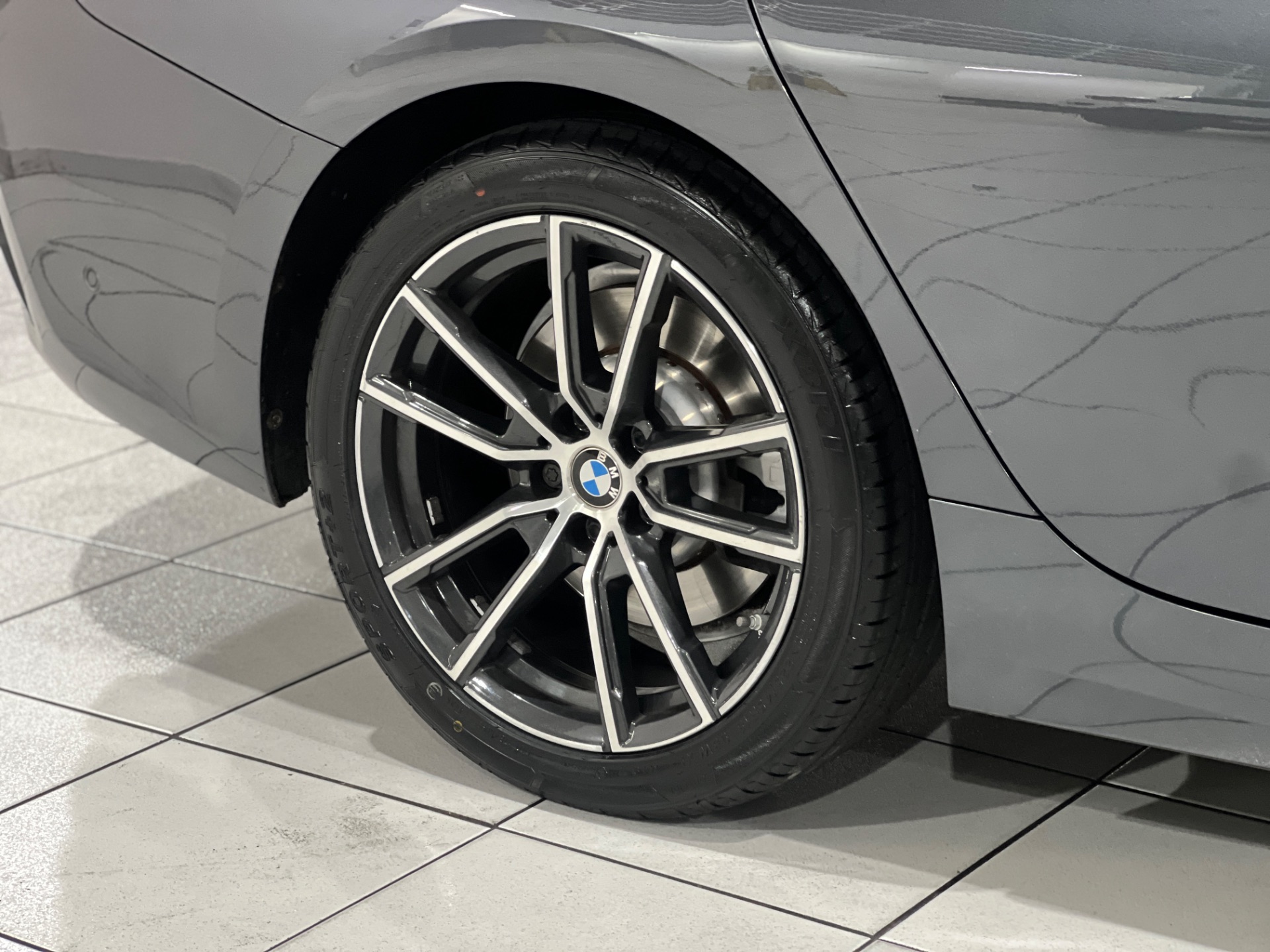 bmw 330i automatica 2.0 com teto solar 2020