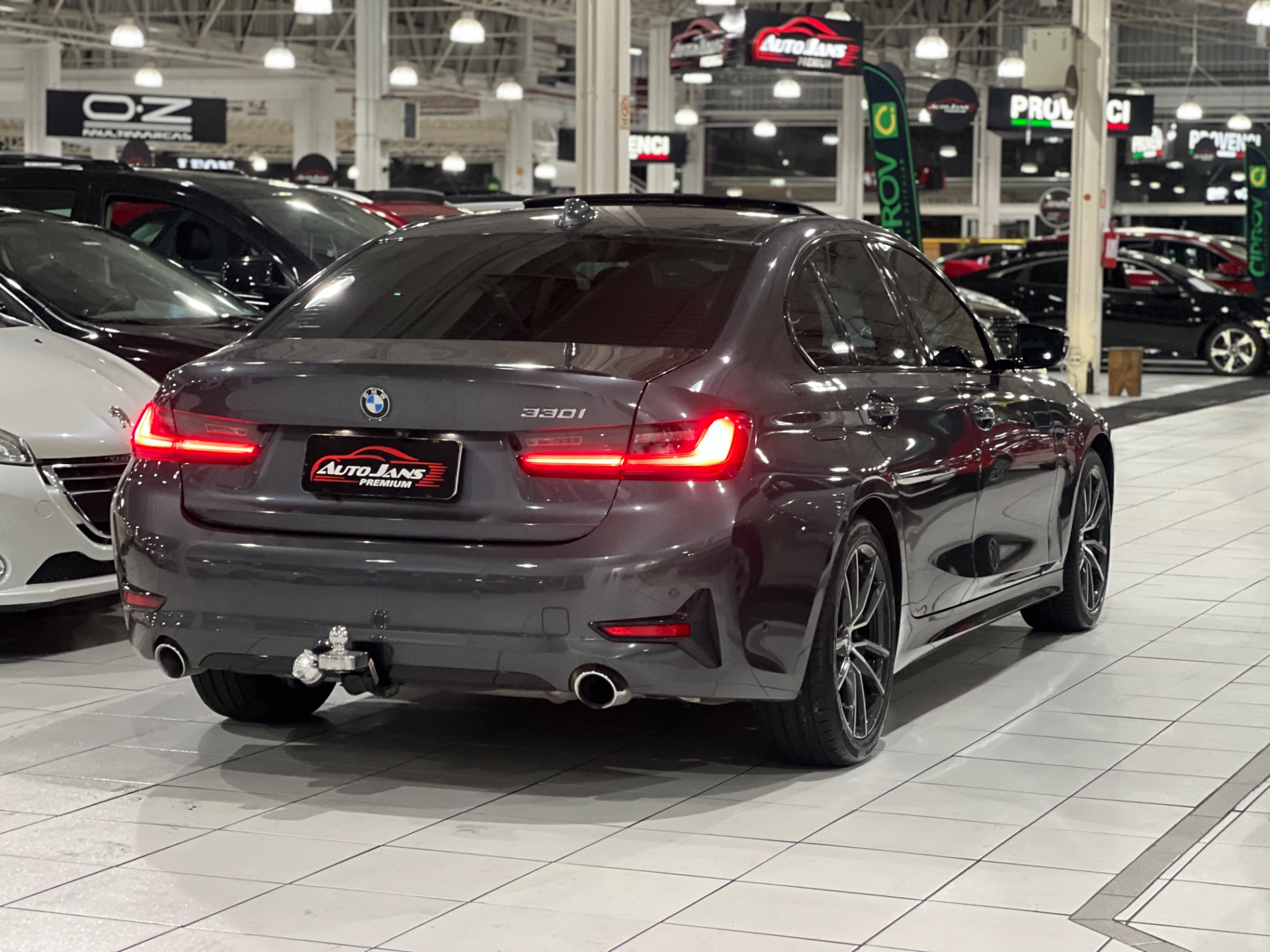 bmw 330i automatica 2.0 com teto solar 2020