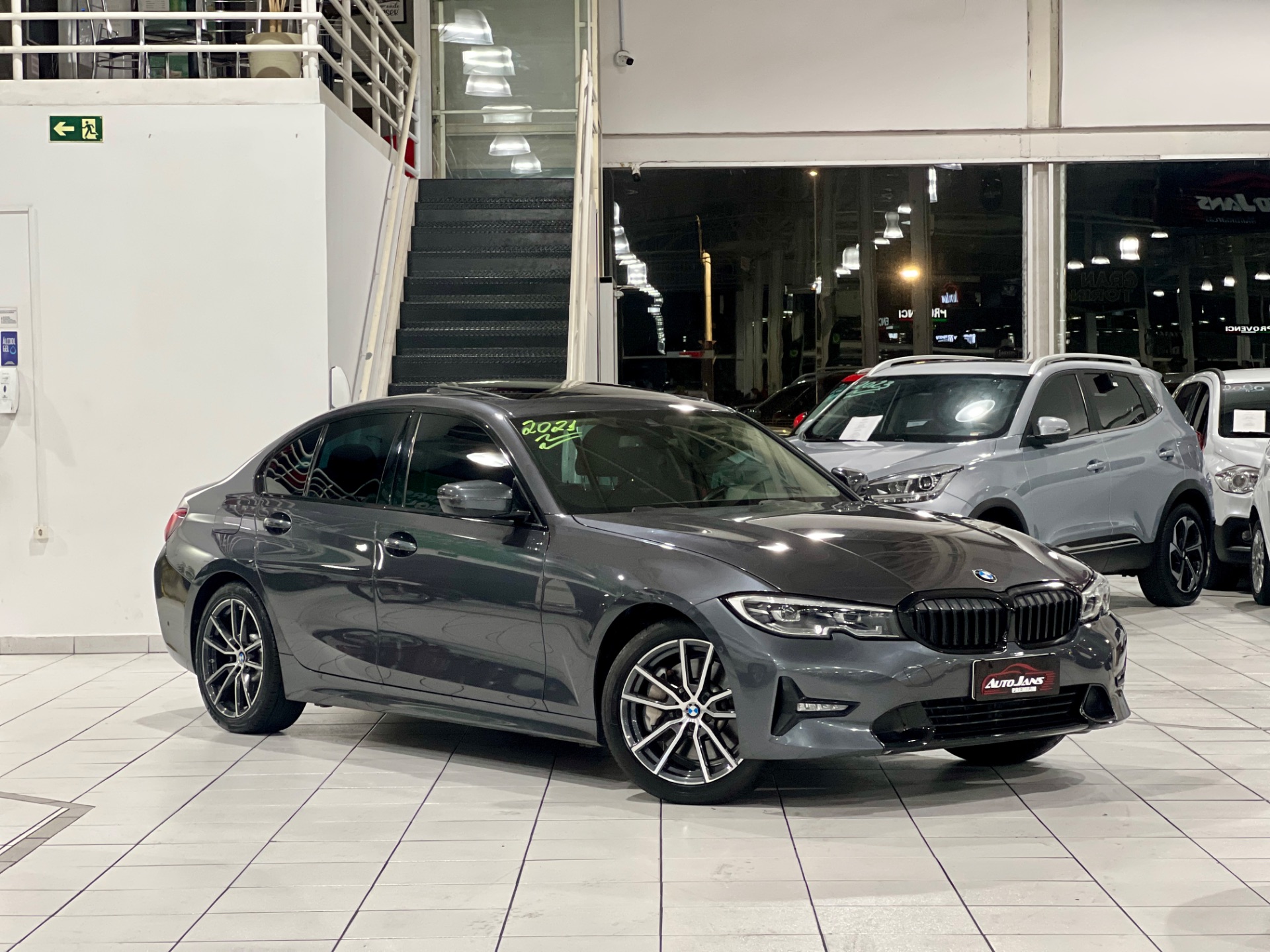 bmw 330i automatica 2.0 com teto solar 2020