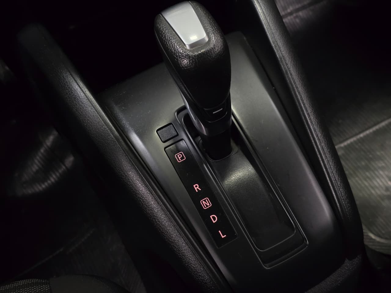 nissan kicks sense cvt 2024