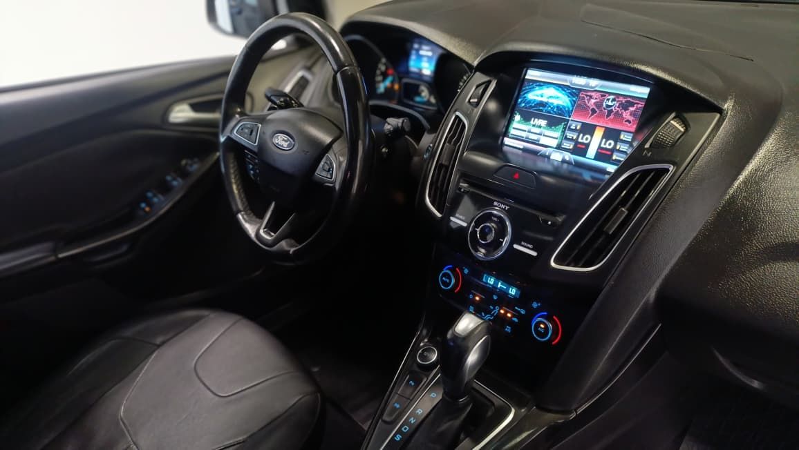 ford focus titanium 2.0 at ano 2016