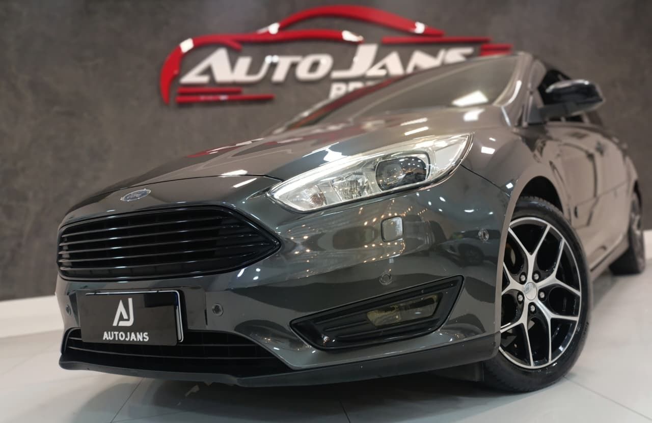 ford focus titanium 2.0 at ano 2016