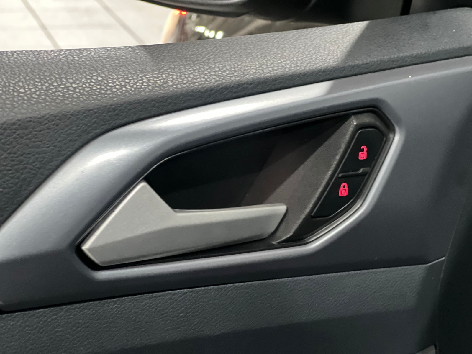 t cross comfortline 1.0 tsi com teto solar ano 2020