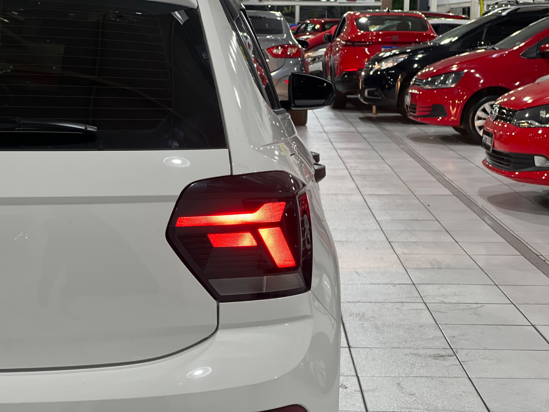 volkswagen polo track 1.0 completo manual ano 2025