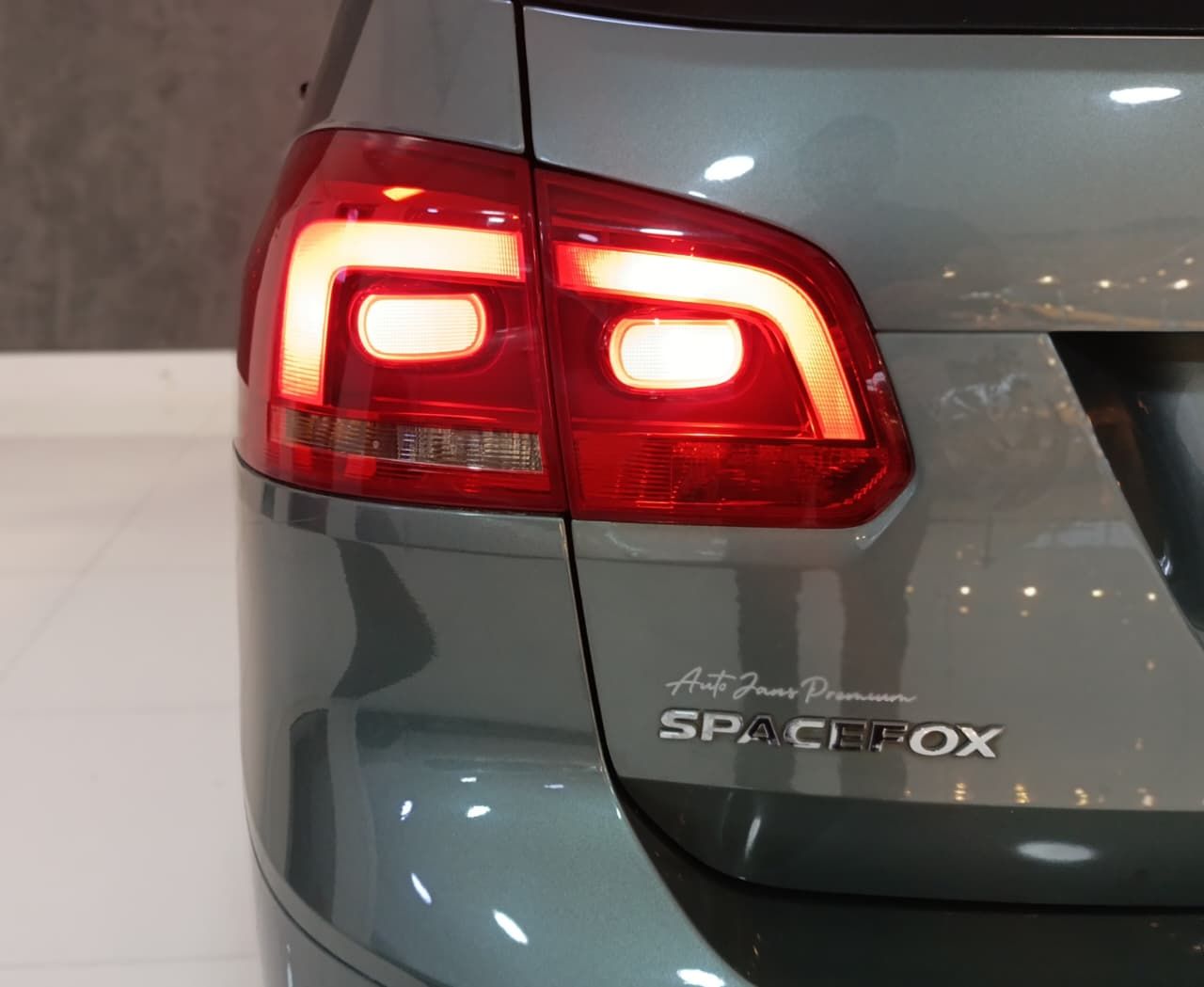 volkswagen spacefox sport.gii 2011