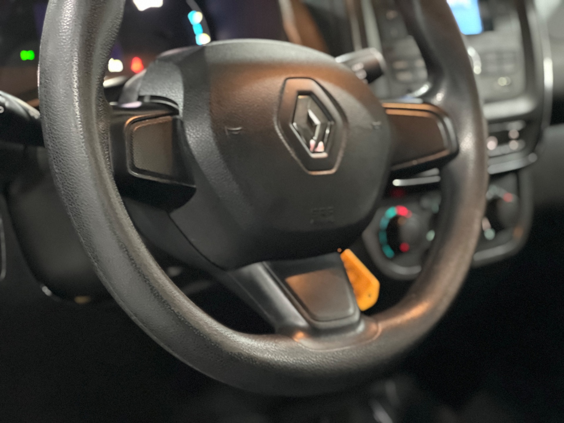 renault kwid zen 1.0 2025