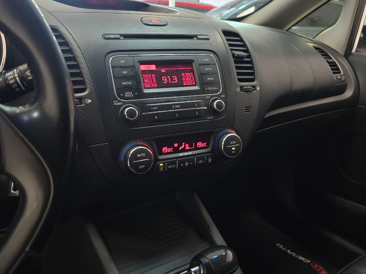kia cerato 1.6 ano 2014