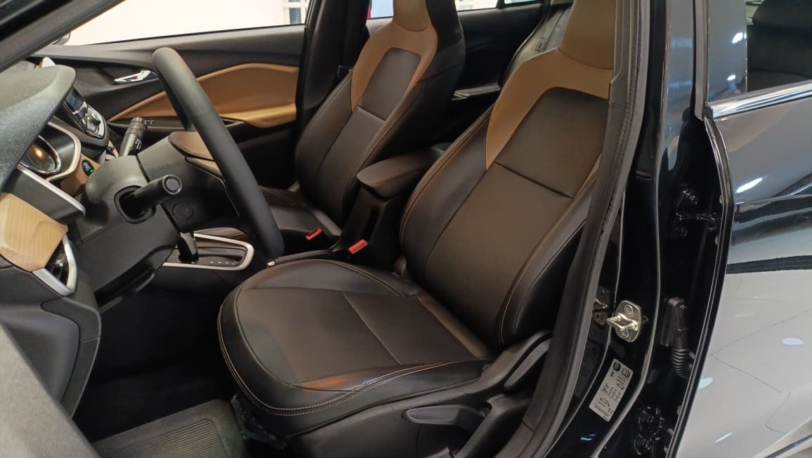 chevrolet onix plus premier 2 1.0turbo aut ano 2020