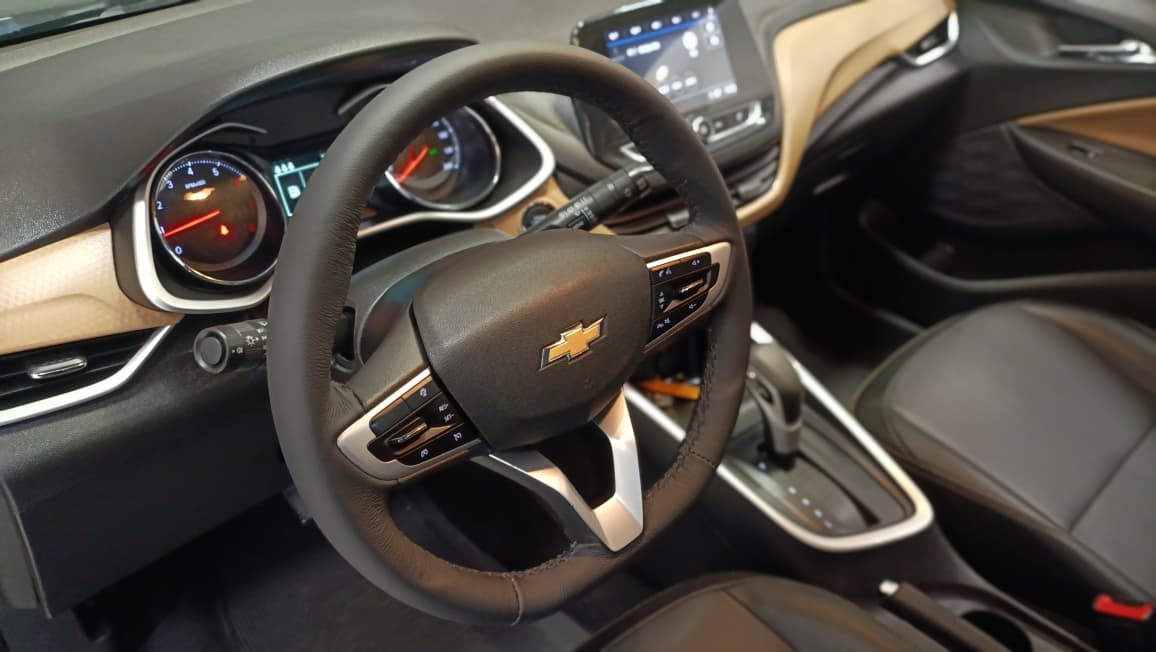 chevrolet onix plus premier 2 1.0turbo aut ano 2020