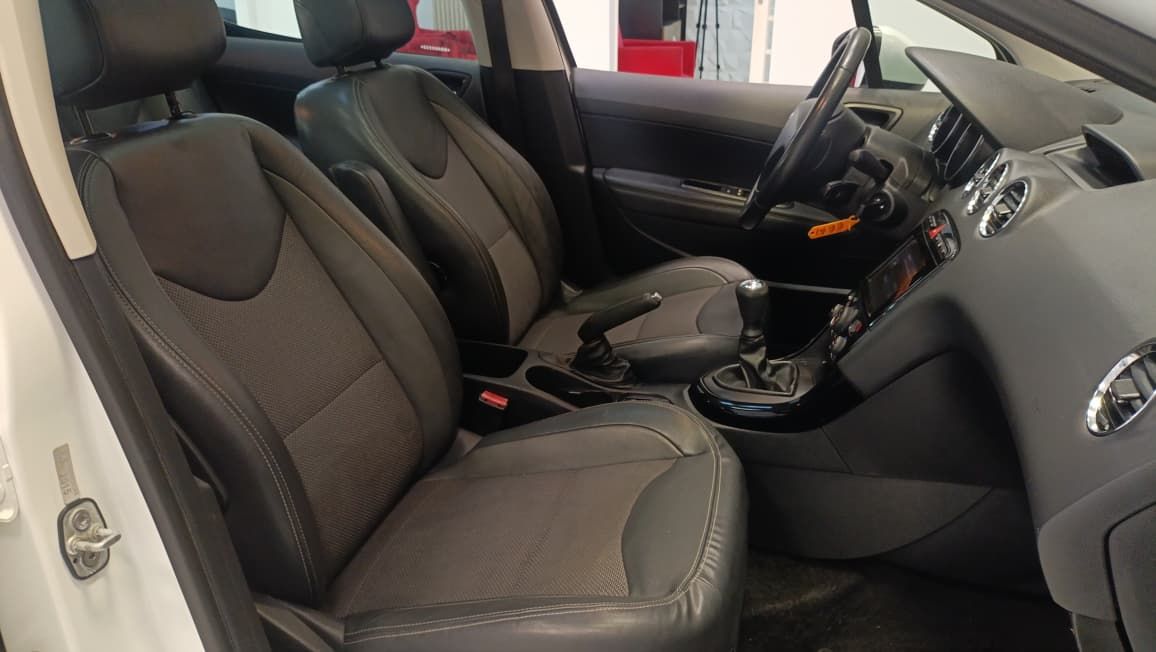 peugeot 308 allure 2016
