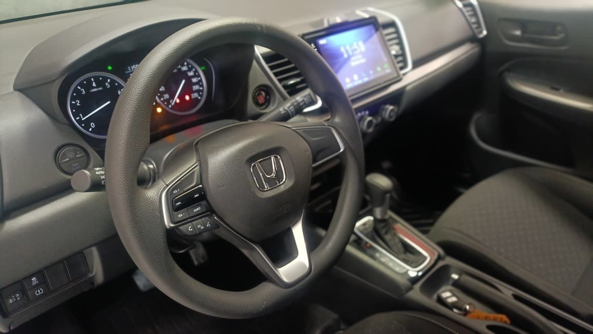 honda city hatch lx ano 2024