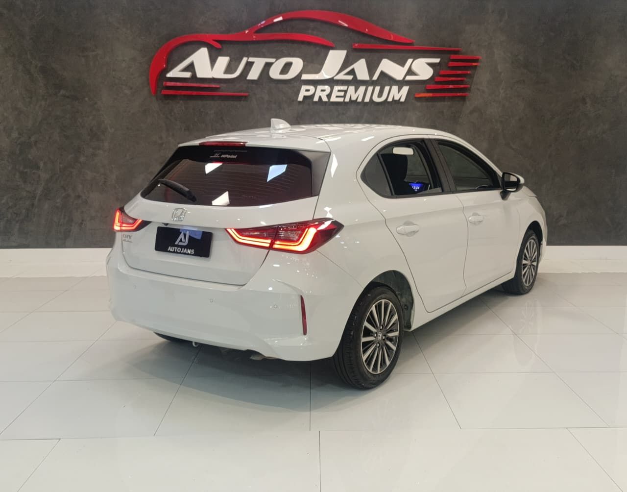 honda city hatch lx ano 2024