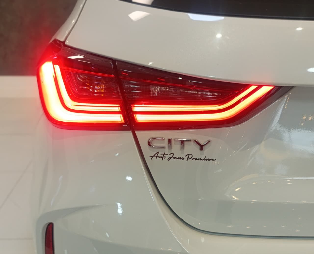 honda city hatch lx ano 2024