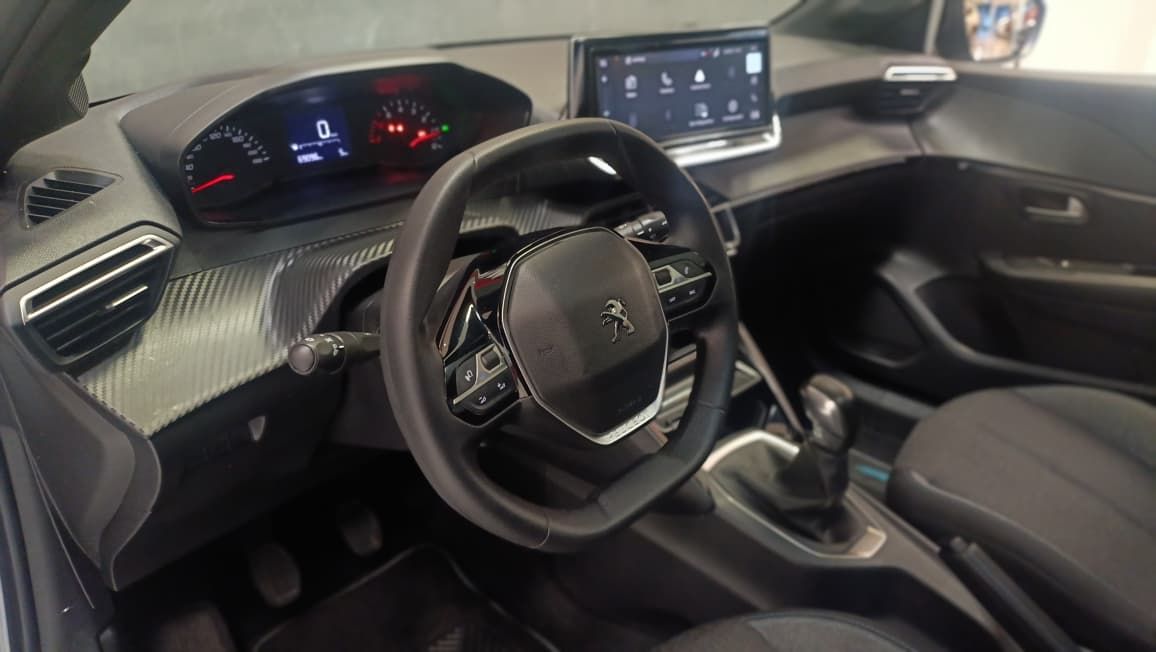 peugeot 208 style mt 2024