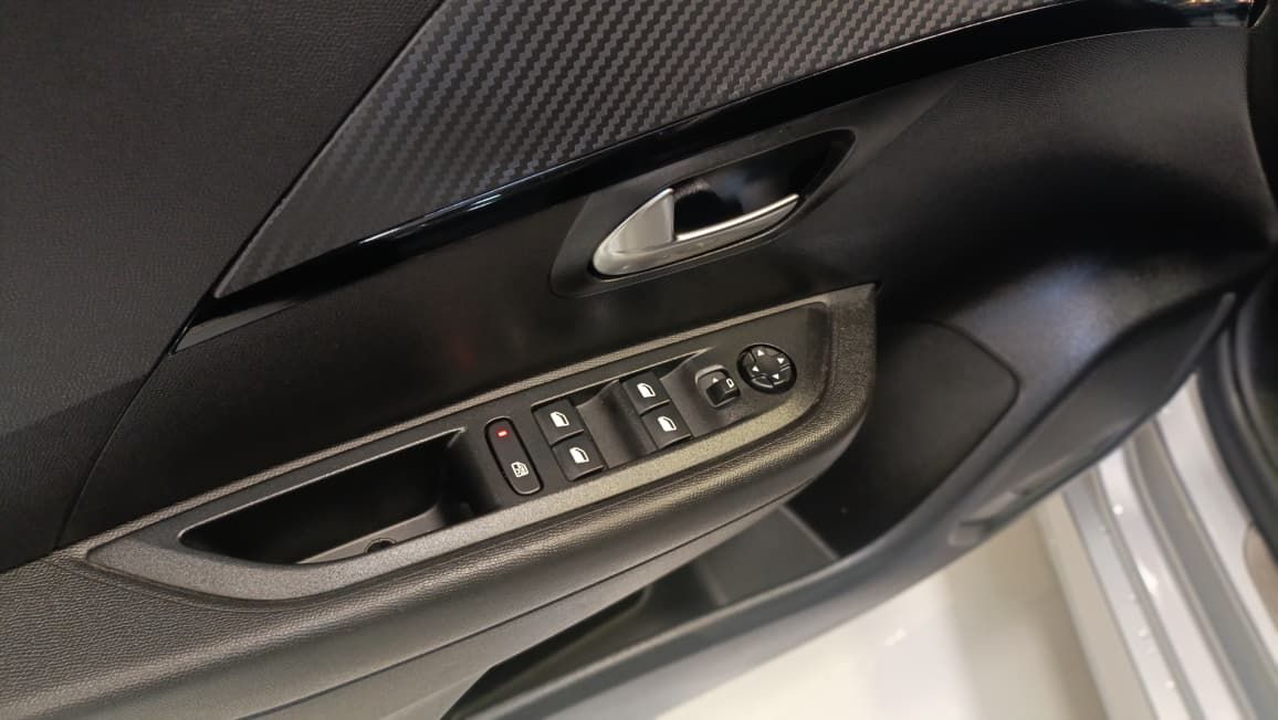 peugeot 208 style mt 2024