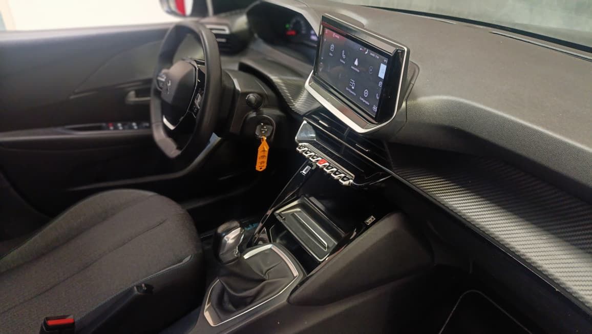 peugeot 208 style mt 2024