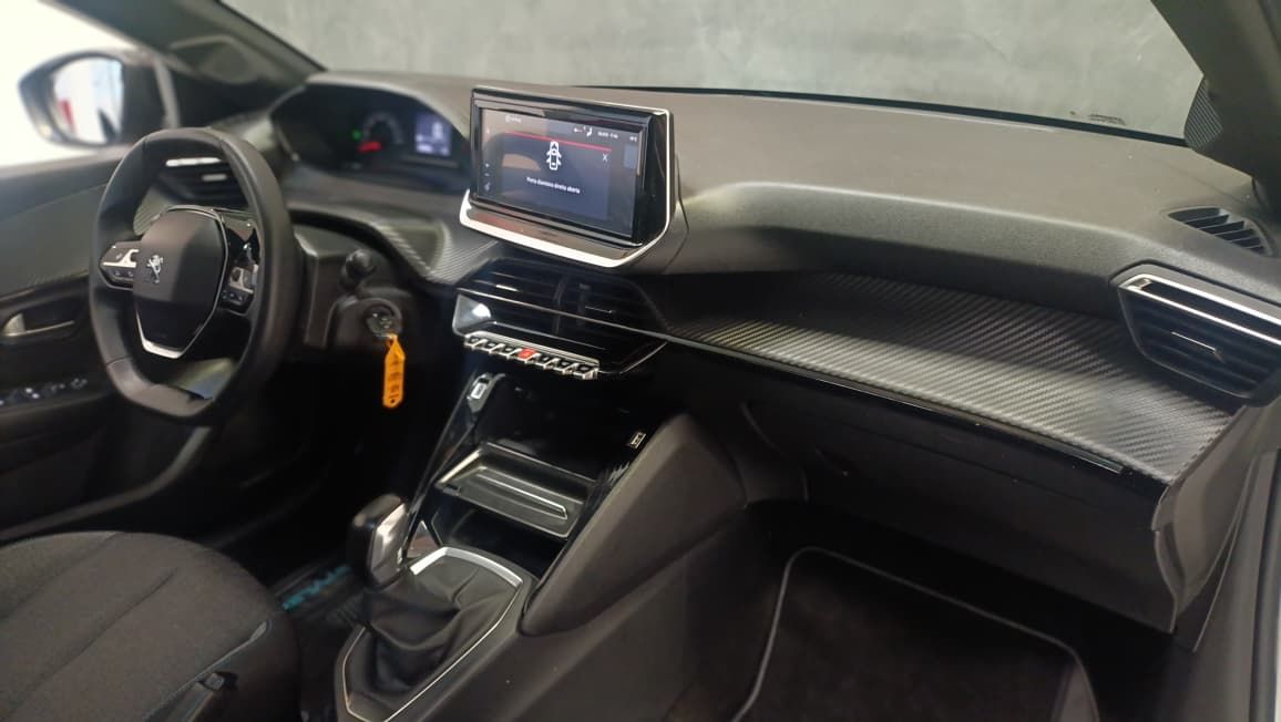 peugeot 208 style mt 2024