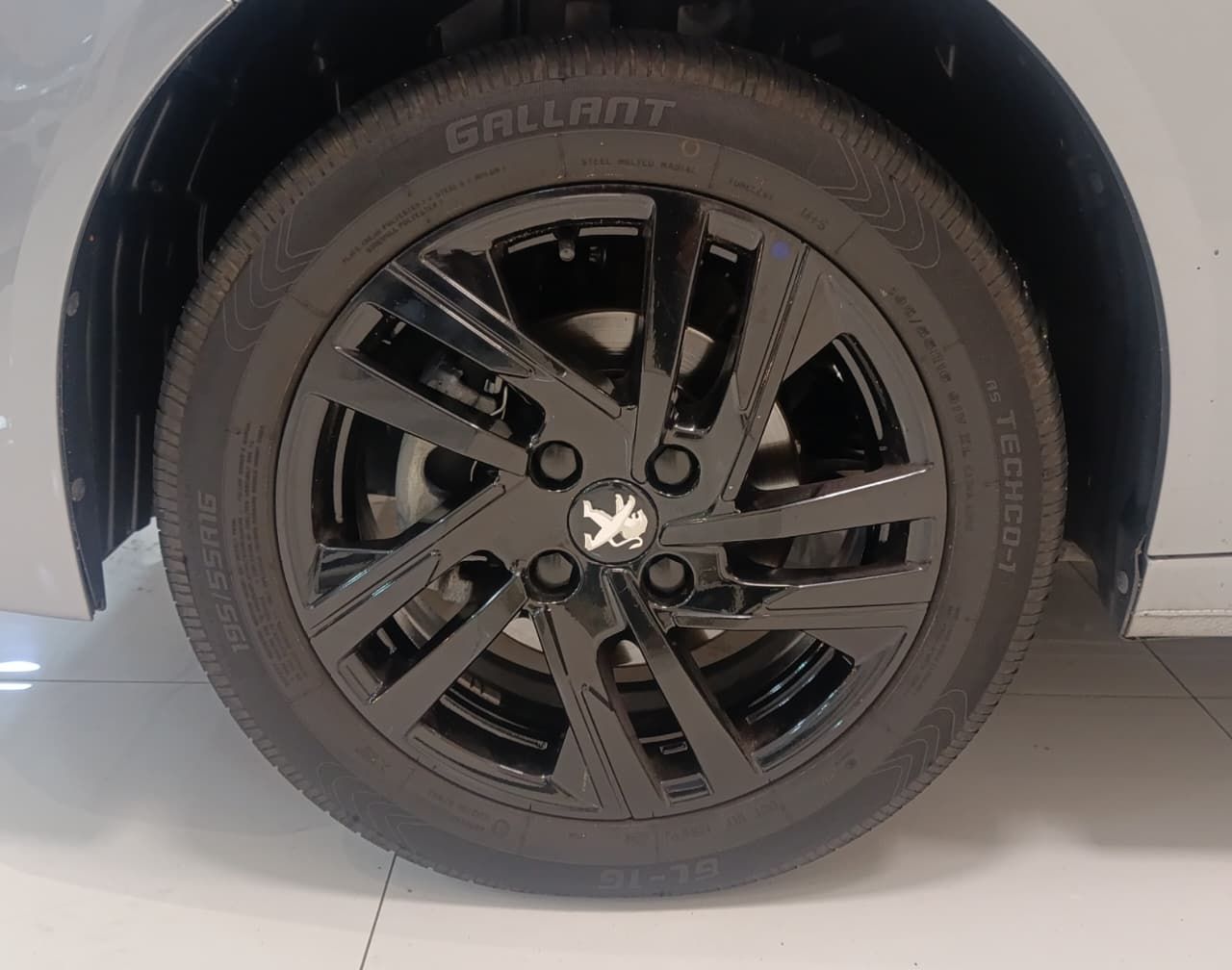peugeot 208 style mt 2024