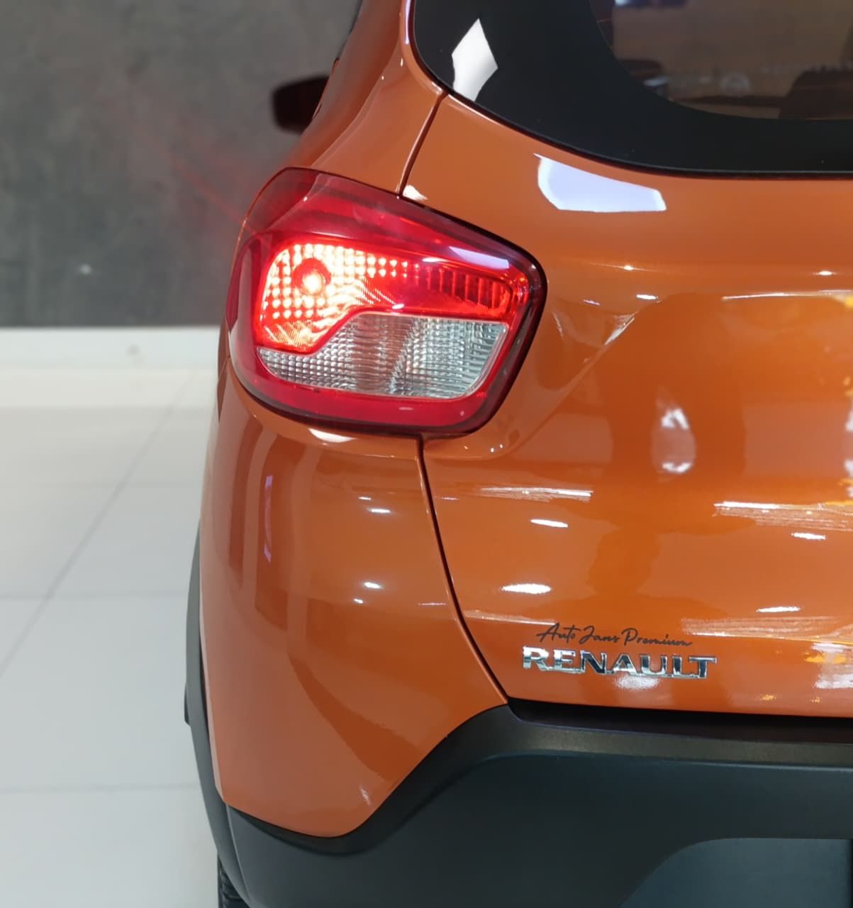 renault kwid intense motor 1.0 flex ano 2018