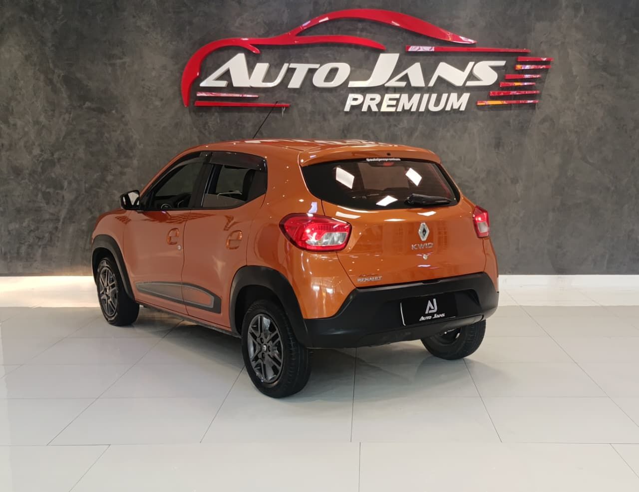 renault kwid intense motor 1.0 flex ano 2018