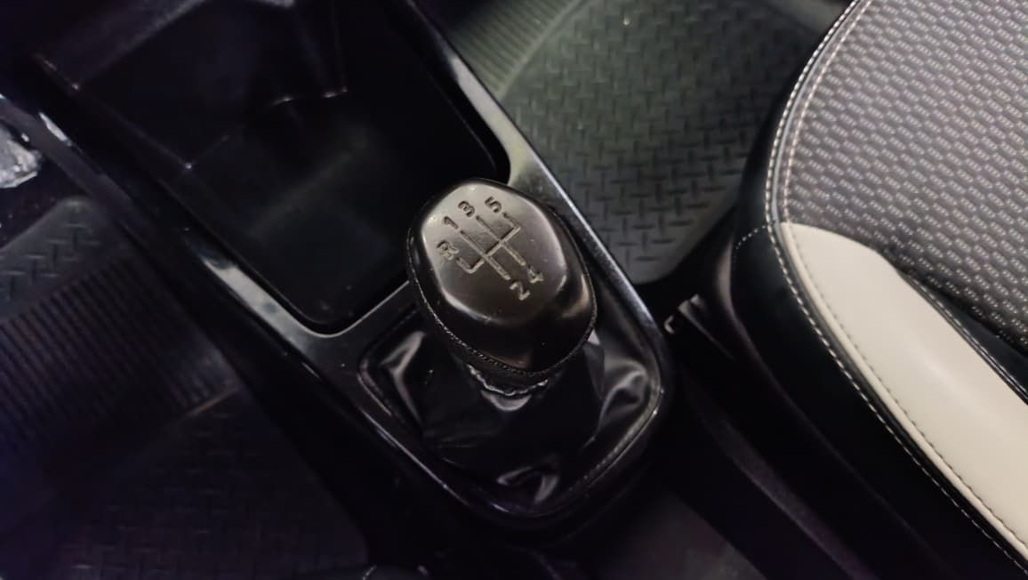 renault kwid intense motor 1.0 flex ano 2018