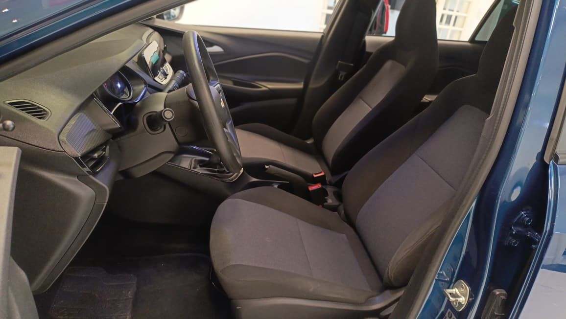 chevrolet onix 10mt hb 2024