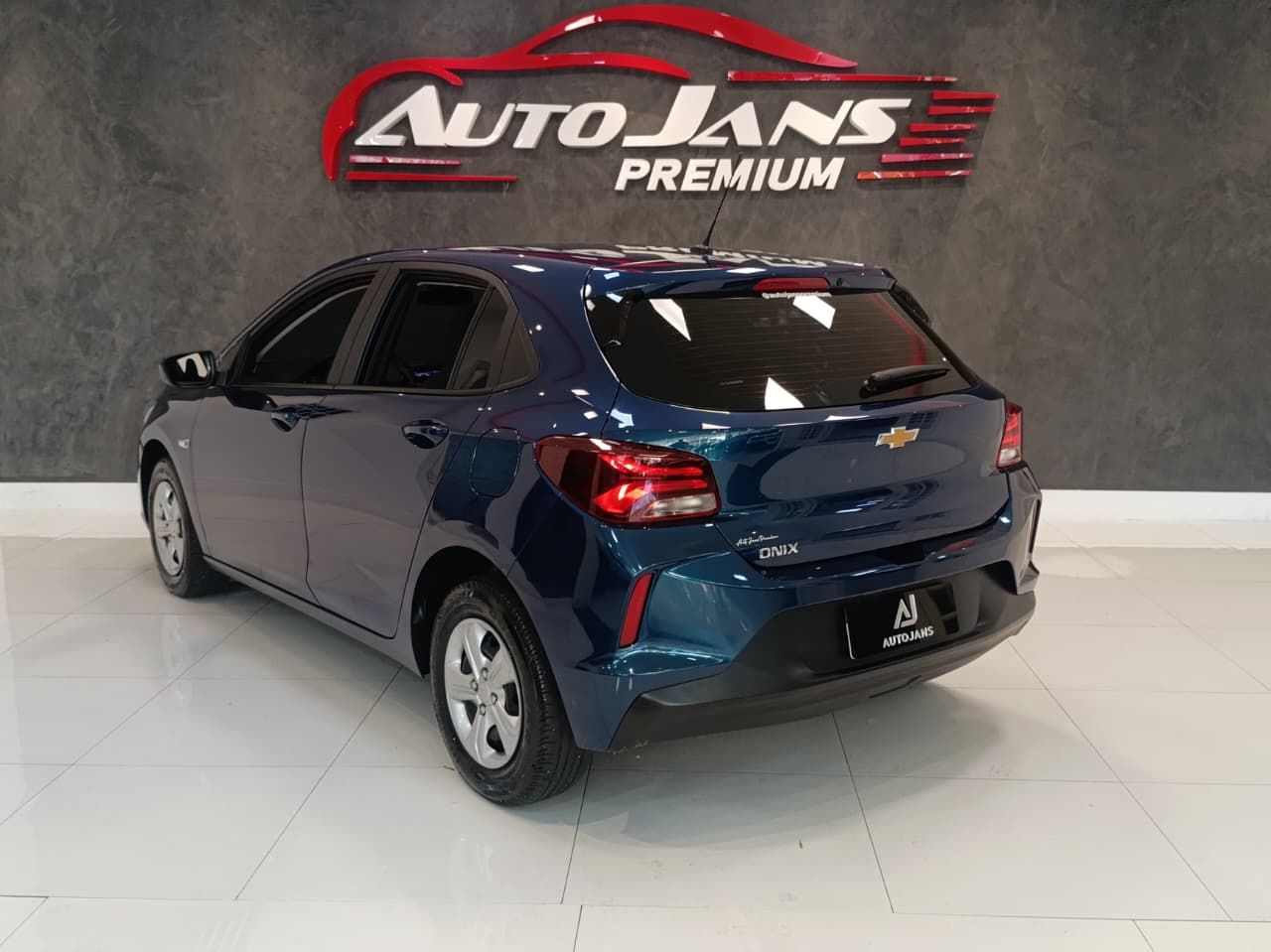 chevrolet onix 10mt hb 2024