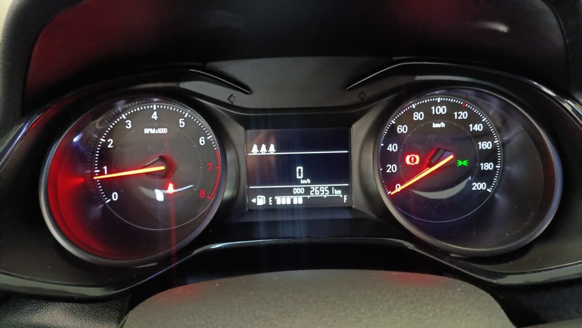 chevrolet onix 10mt hb 2024